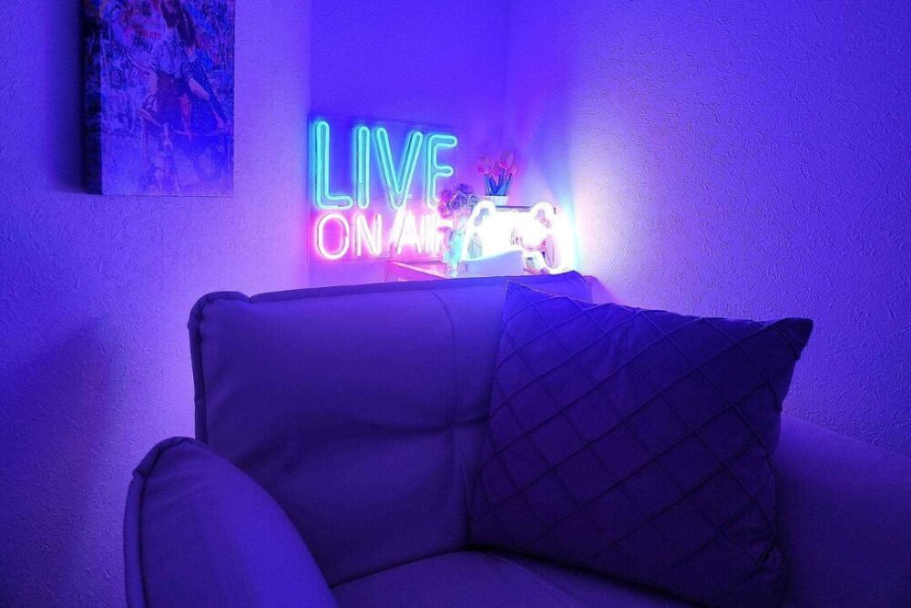 neon-room